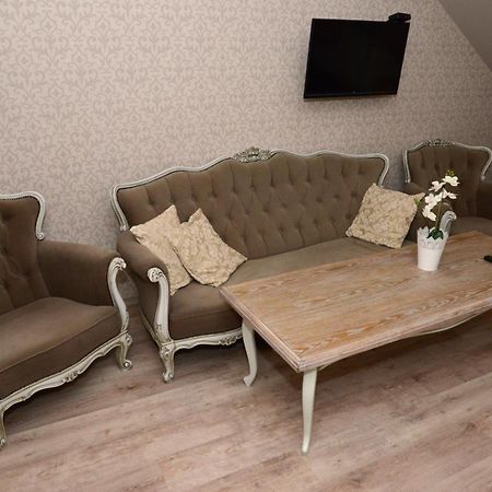 Hotel Magnat Słupca エクステリア 写真