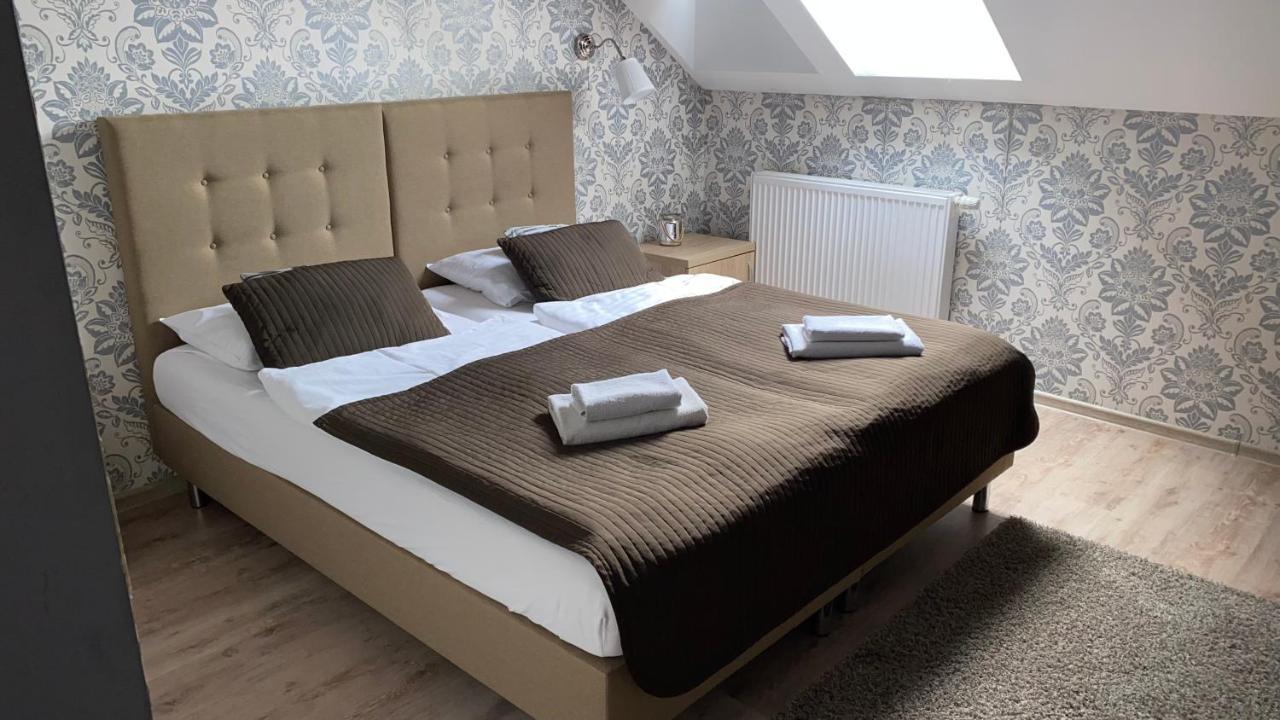 Hotel Magnat Słupca エクステリア 写真